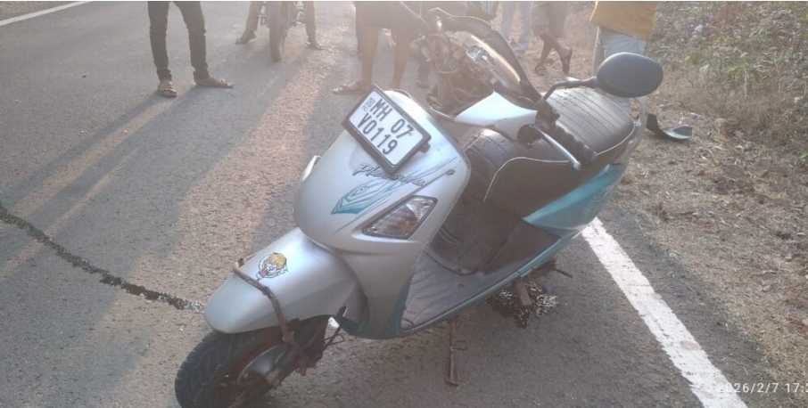 You are currently viewing ट्रॅक्टर व स्कूटरच्या धडकेत तरुण गंभीर जखमी!