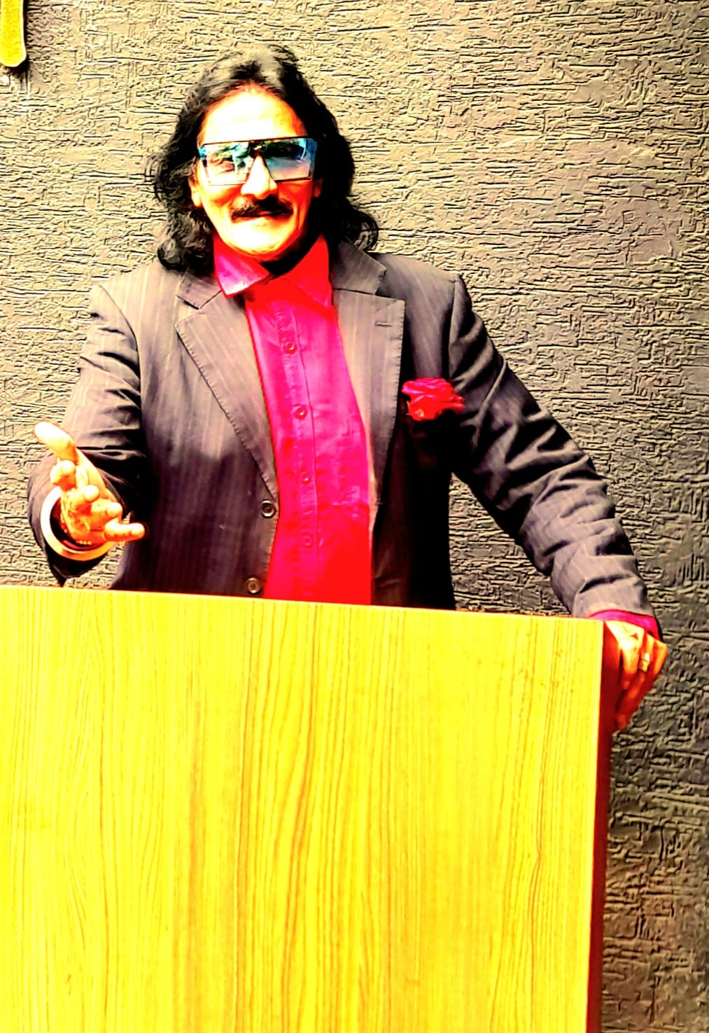 You are currently viewing जगण्याचा.. खोटा आव…!