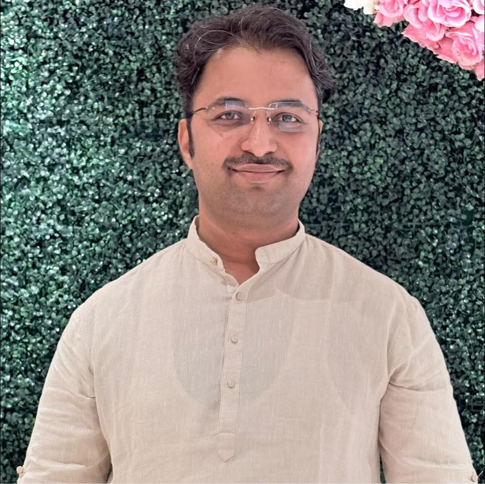 You are currently viewing मुंबईतील ऐतिहासिक जीएसबी टेम्पल ट्रस्टच्या विश्वस्तपदी डॉ. अमेय देसाई यांची निवड