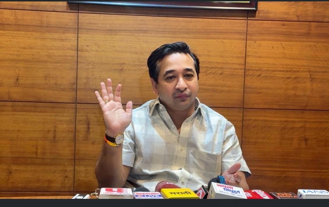 You are currently viewing पालकमंत्री नितेश राणे यांनी घेतला आंबा पिक संरक्षणासाठी पुढाकार