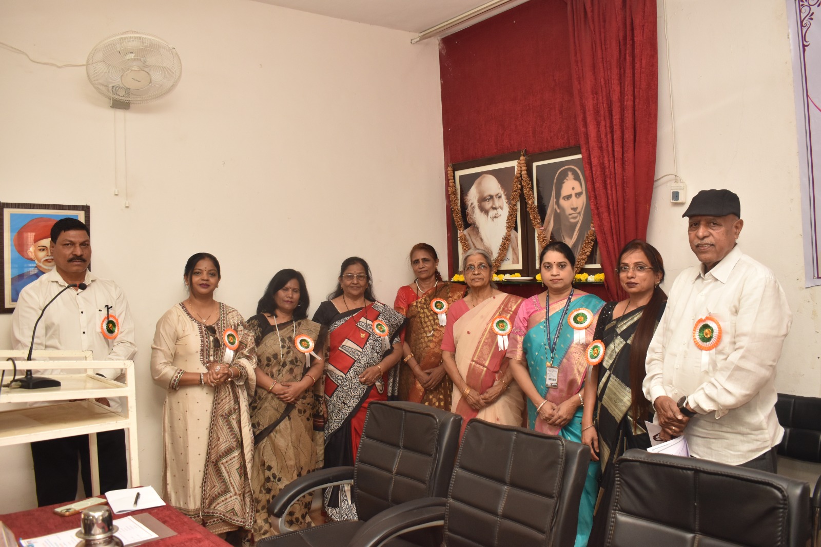 You are currently viewing मोबाईलचा चुकीचा करता न करता, त्या मधील उत्तम गोष्टीने आपलं व्यक्तिमत्व घडवा. – प्रा. विजया मारोतकर.