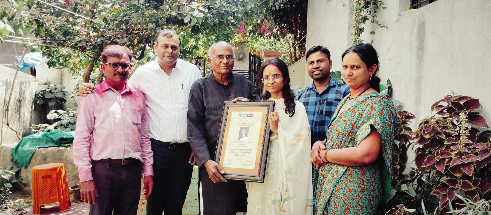 You are currently viewing मिशन आयएएसतर्फे आयएएस झालेल्या रेणुकाचा सत्कार संपन्न 