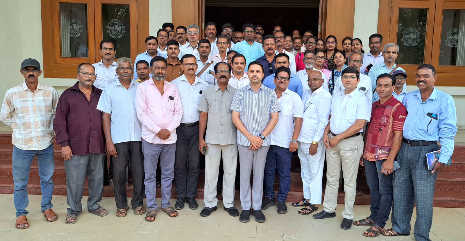 You are currently viewing जिल्ह्यात २६ सहकारी संस्थांमध्ये काजू खरेदी केंद्र सुरू होणार