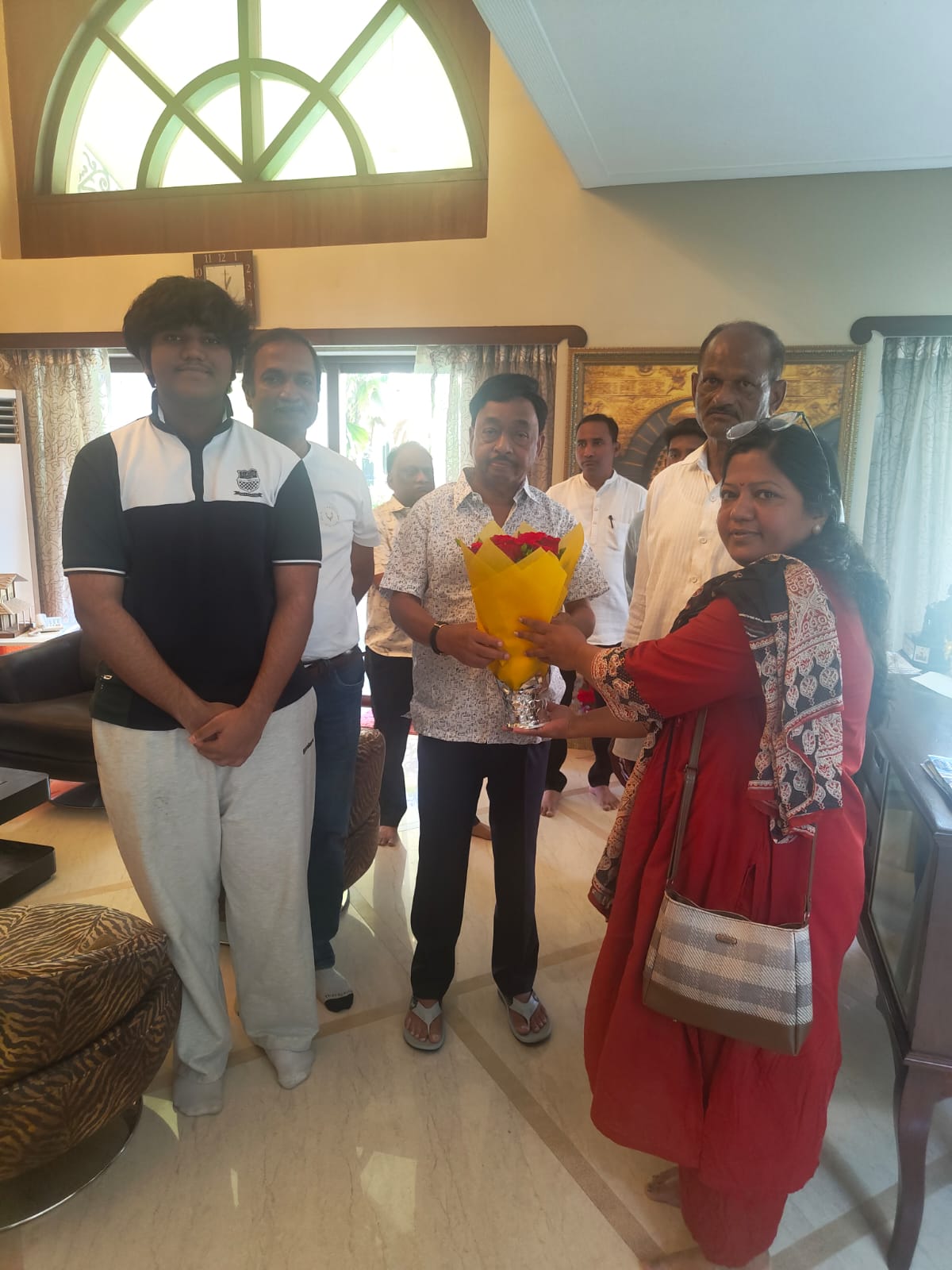 You are currently viewing इकी गाई फार्म अँड प्रोडक्ट कंपनीच्या उद्घाटनासाठी नारायण राणेंना निमंत्रण