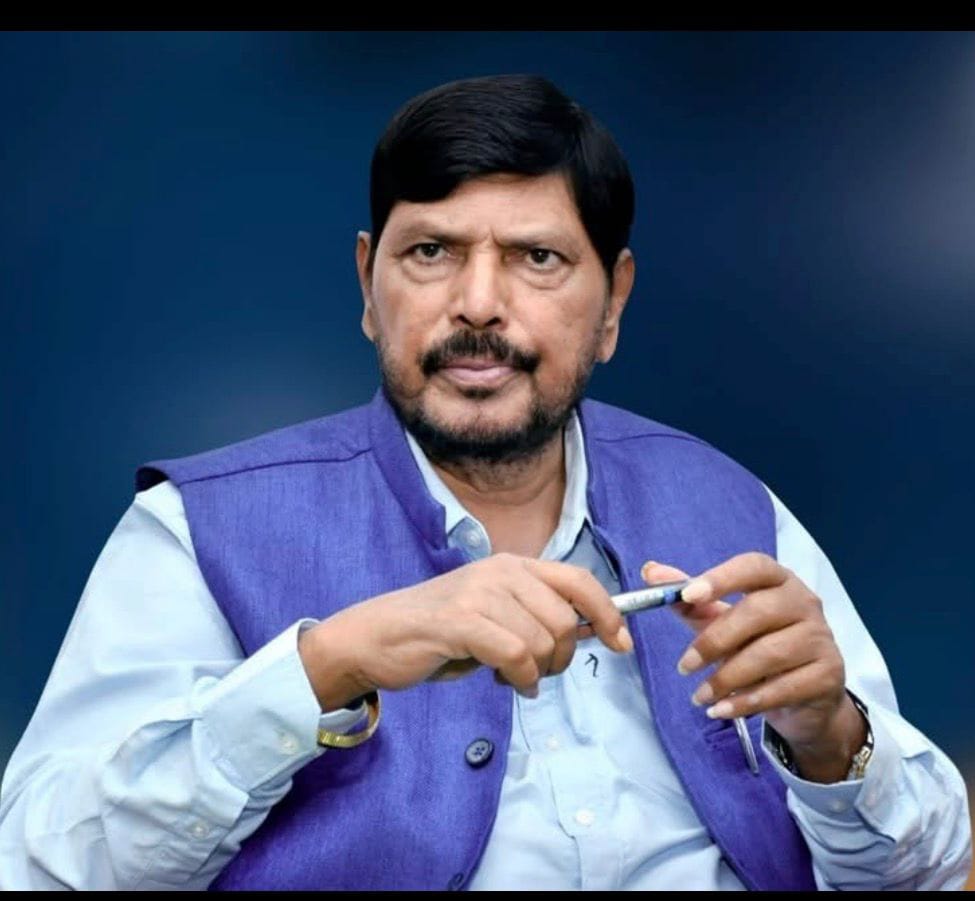 You are currently viewing नाम.डॉ.रामदास आठवले यांची लोकसभेबरोबर राज्यसभेत ही हॅट्रीक