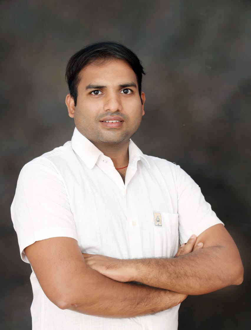 You are currently viewing आमदार दिपक केसरकर यांनी आमदरकीचा राजीनामा द्यावा.- वेंगुर्ला तालुका युवक काँग्रेस अध्यक्ष प्रथमेश परब