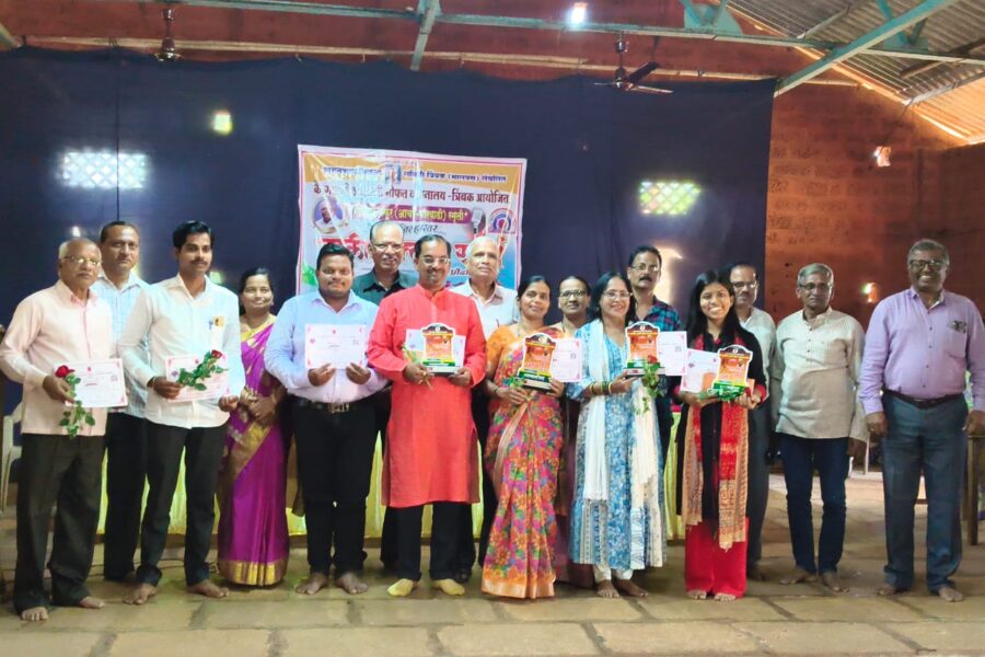 कै. गाडगीळ गुरुजी मोफत वाचनालय, त्रिंबक आयोजीत जिल्हास्तरीय वक्तृत्व स्पर्धा संपन्न, रसिका तेडोलकर प्रथम