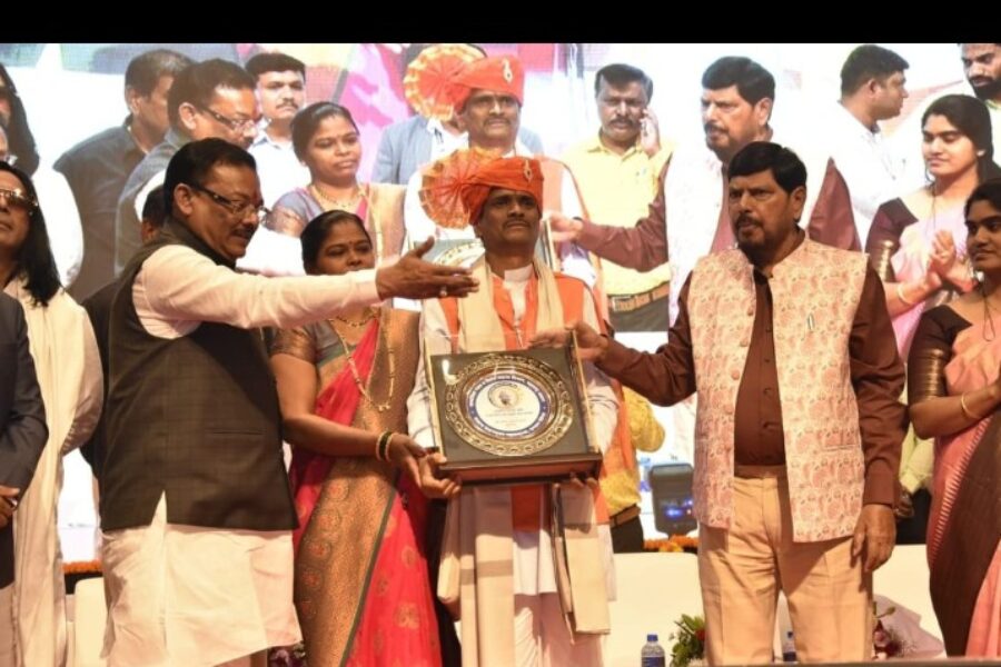 राष्ट्रसंत प्रेरित समाजप्रबोधन ; प्रमोद दांडगे यांचा गौरव