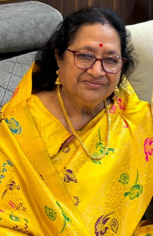 You are currently viewing मैत्रिण पुढे.. नि म्हैस मागे…