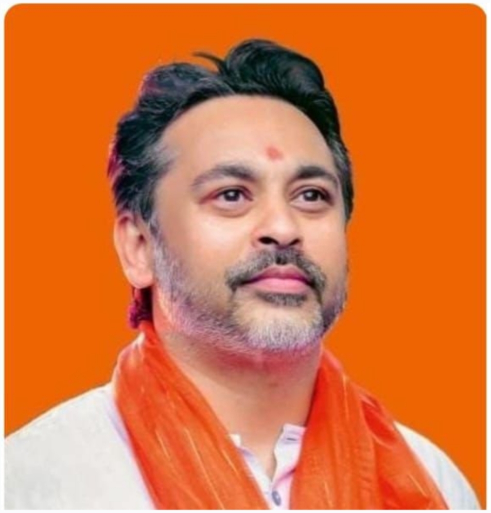 You are currently viewing आमदार निलेश राणे यांच्या वाढदिवसानिमित्त कुडाळमध्ये महिलांसाठी रस्सीखेच स्पर्धा