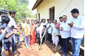 Read more about the article शिवसेना उपनेते संजय आंग्रे यांच्या हस्ते भरणी ग्रामपंचायत इमारतीचे भूमिपूजन