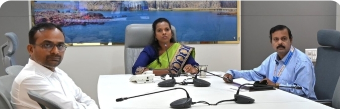 You are currently viewing जिल्हाधिकाऱ्यांनी घेतला इंधन पुरवठ्याचा आढावा…