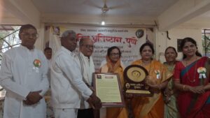 Read more about the article समाजासाठी सत्कार्य करणारे देवासमान! – ह. भ. प. किसनमहाराज चौधरी