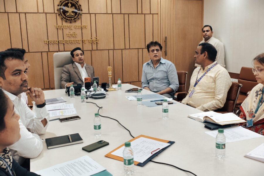 चिपी–मुंबई विमानसेवा लवकर सुरू करा; पालकमंत्री नितेश राणे यांचे निर्देश