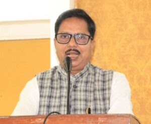 Read more about the article “तरूण-तरुणी आत्महत्या सहजपणे का करत आहेत “?? ..अँड.नकुल पार्सॅकर,समुपदेशक…