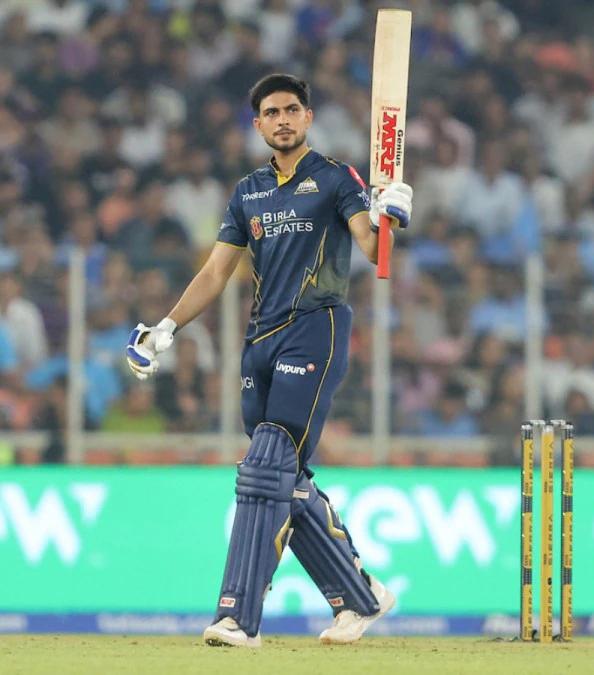 You are currently viewing गिलचा झंझावात, गुजरातची कोलकातावर ५ गडी राखून मात