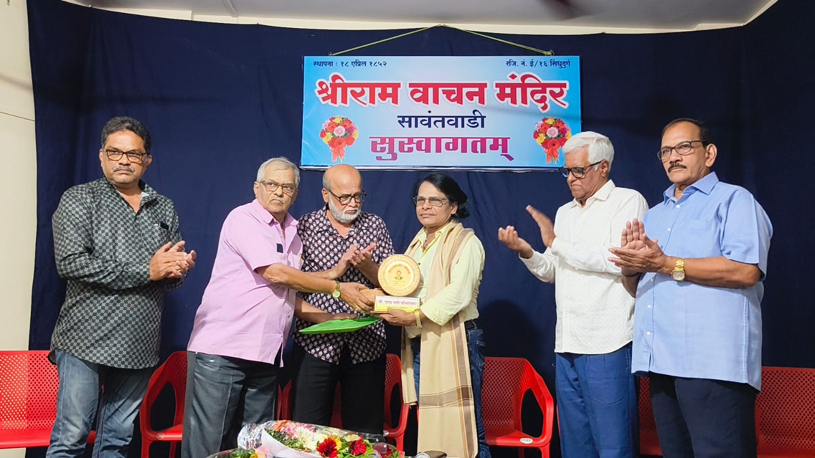 You are currently viewing दशावतार कलावंत चेहऱ्याला रंग लावतो अन् जीभेवर सरस्वती नांदते, त्याला काय मिळत असेल तर ते लोकांचे आशीर्वाद: दादा राणे कोनस्कर