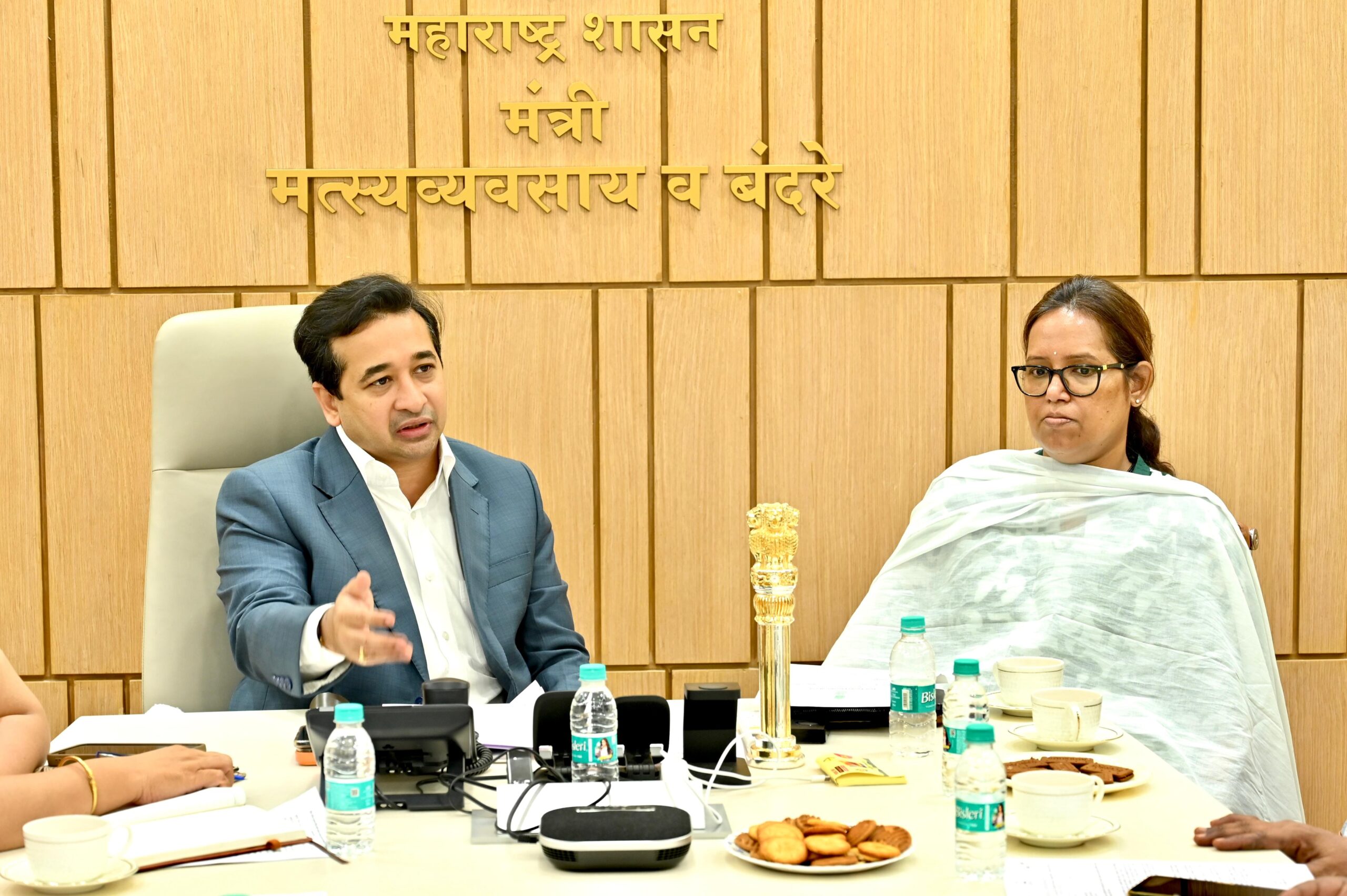 You are currently viewing मच्छीमारांच्या प्रश्नांबाबत शासन सकारात्मक : मंत्री नितेश राणे