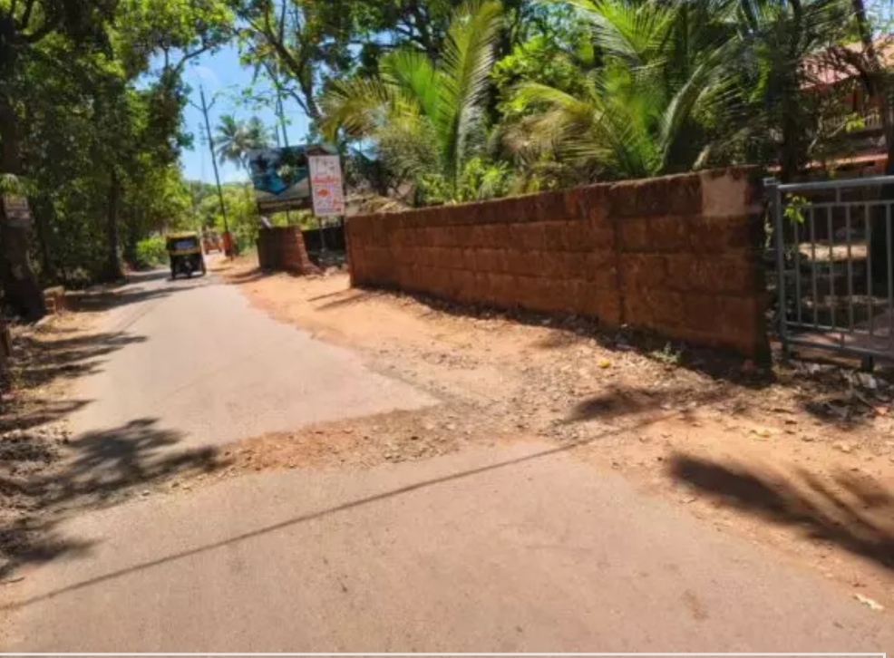 You are currently viewing देवी केळबाई–तारकर्ली देवबाग रस्त्याची दुरवस्था; खोदकामामुळे अपघातांची मालिका