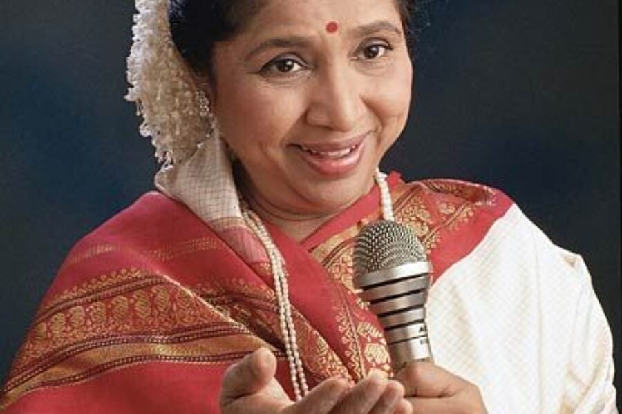 दिग्गज पार्श्वगायिका आशा भोसले यांचं निधन; वयाच्या ९२ व्या वर्षी घेतला अखेरचा श्वास