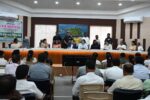 शेतकऱ्यांना दिलासा देण्यासाठी पीक विमा प्रक्रियेला गती द्या – पालकमंत्री नितेश राणे यांचे निर्देश