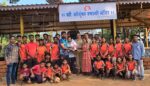 स्वराज्य अकॅडमीच्या विद्यार्थ्यांचे औदुंबर स्वामी मंदिरासाठी श्रमदान