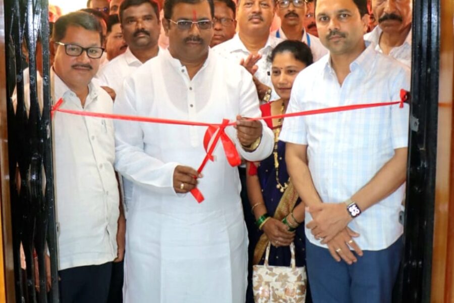 मठ येथे जिल्हा बँकेच्या नव्या इमारतीचे उद्घाटन; १७% पेक्षा अधिक उलाढाल वाढीचा टप्पा