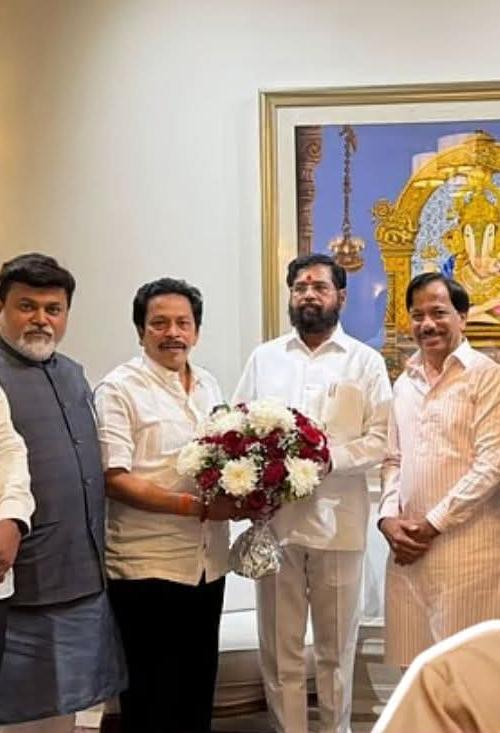 You are currently viewing संदेश पारकरांसोबत ५ हजार कार्यकर्त्यांचा पक्षप्रवेश ?;