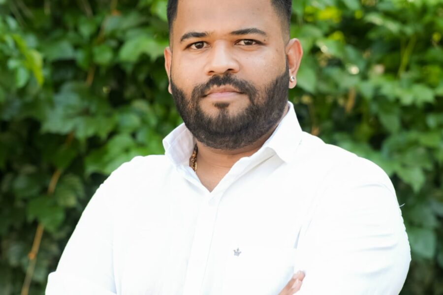 डॉ. ऐवळे यांना मुदतवाढ द्या; डॉ. विशाल रेड्डींचाही पर्याय पुढे