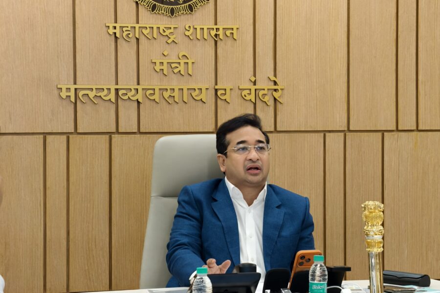 सिंधुदुर्गातील वीज-पाणीपुरवठा तातडीने सुरळीत करण्याचे पालकमंत्री नितेश राणे यांचे निर्देश