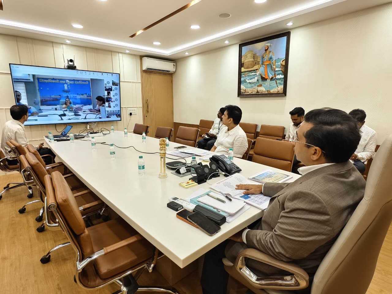 You are currently viewing खरीप हंगामासाठी प्रशासनाने सज्ज राहावे; शेतकऱ्यांना खते-बियाणे वेळेत द्यावे – मंत्री नितेश राणे