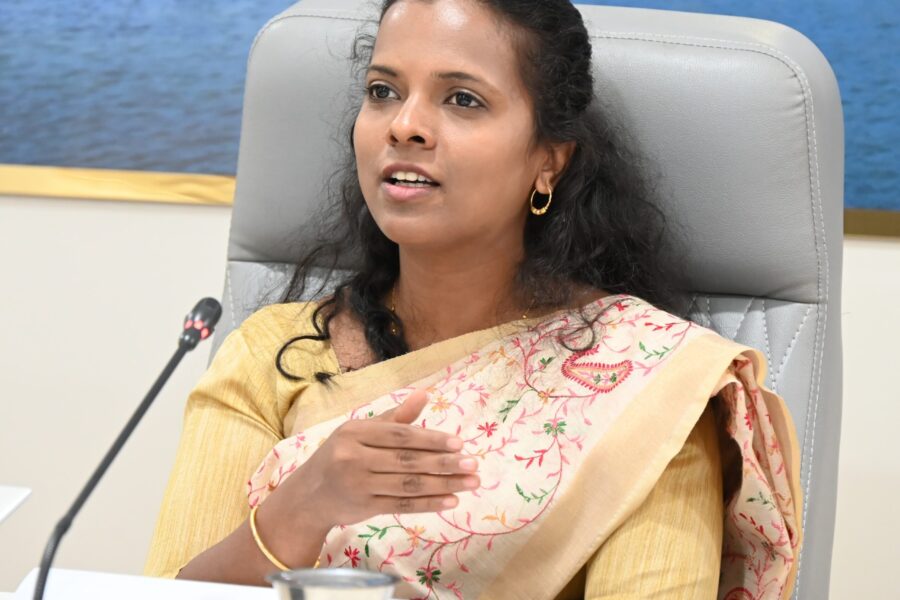 पावसाळी मासेमारी बंदी कालावधी वाढविण्यावर जिल्हा समितीत सविस्तर चर्चा