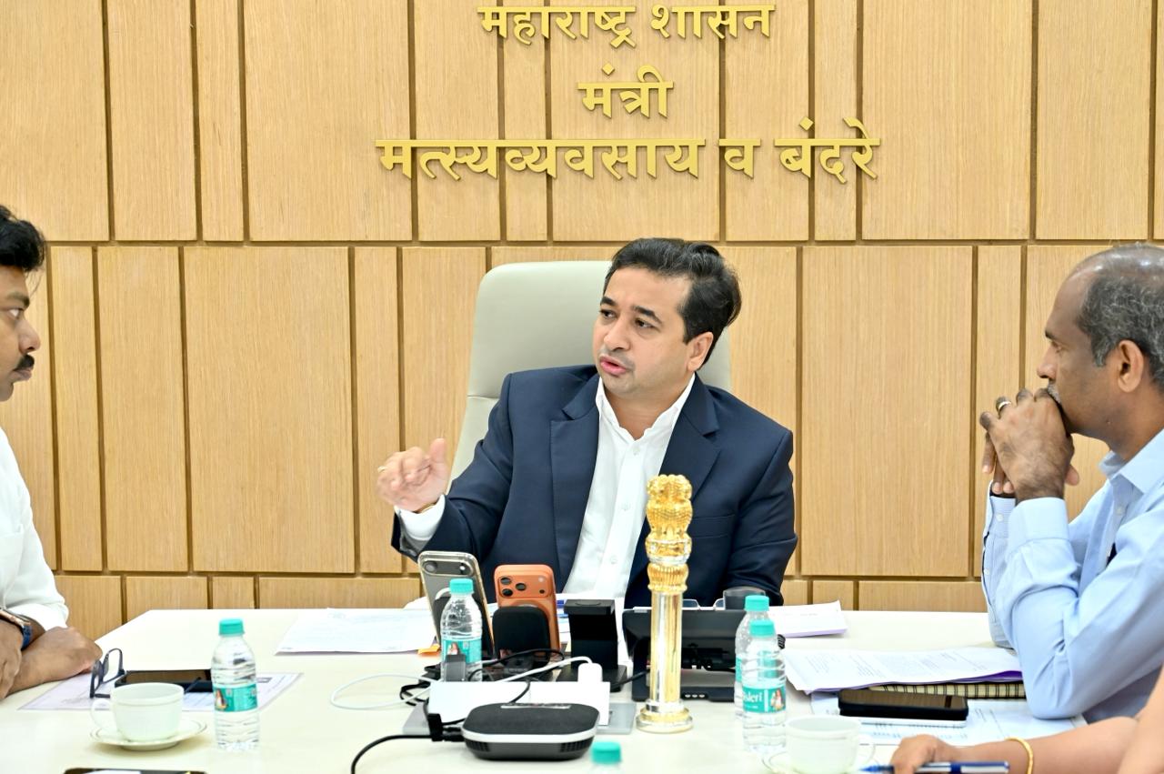You are currently viewing किनारी सुरक्षेसाठी समन्वय यंत्रणा अधिक सक्षम करणार – मंत्री नितेश राणे