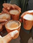 चहाच्या कट्ट्यावर..जगणारी मांदियाळी