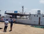 विजयदुर्गातून ‘आयएनएस गुलदार’चा वेंगुर्लेकडे प्रवास