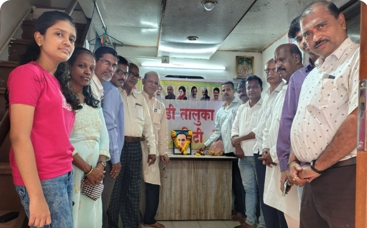 You are currently viewing राजीव गांधी यांच्या पुण्यतिथीनिमित्त सावंतवाडीत काँग्रेसतर्फे आदरांजली