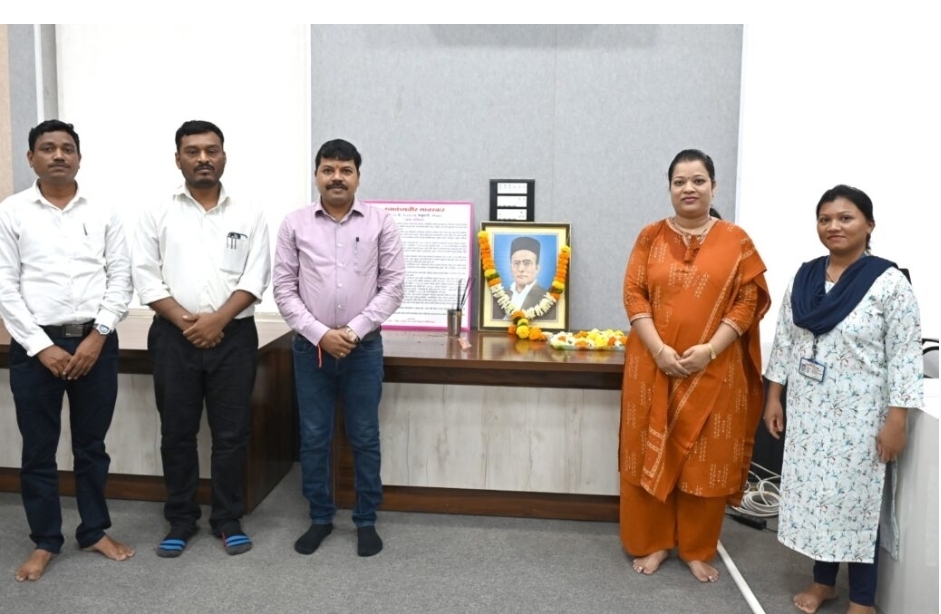 You are currently viewing स्वातंत्र्यवीर सावरकर जयंतीनिमित्त सिंधुदुर्गनगरीत अभिवादन