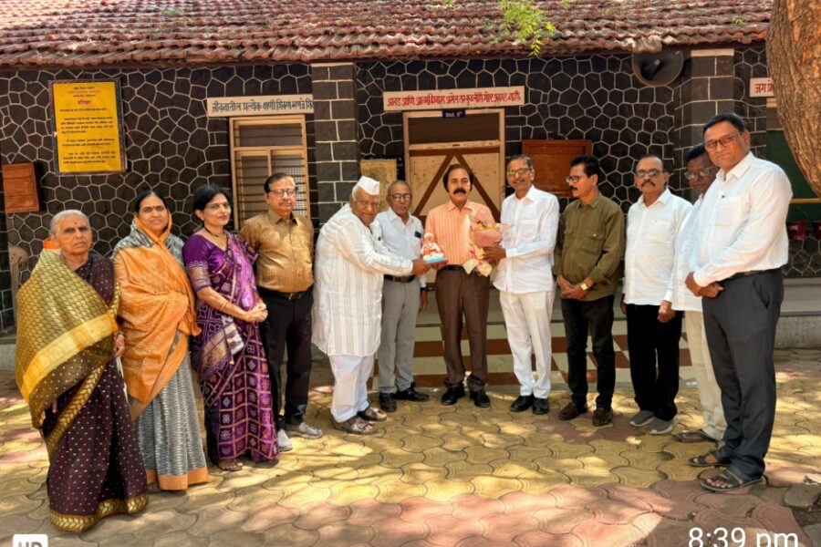 संमेलनाध्यक्ष डॉ. पुरुषोत्तम भापकर यांचा सत्कार संपन्न 