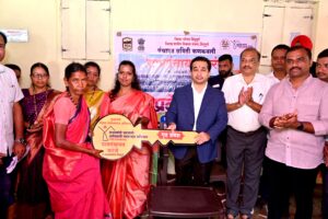 Read more about the article करंजेतील आदिवासी बांधवांच्या घरकुलांचा गृहप्रवेश सोहळा उत्साहात