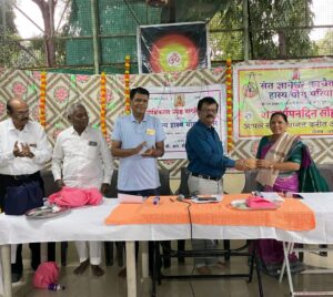 Read more about the article “सकारात्मकतेने आयुष्य सुंदर होते; जेष्ठांनी समाजाचे दीपस्तंभ बनावे…”- राजेंद्र घावटे