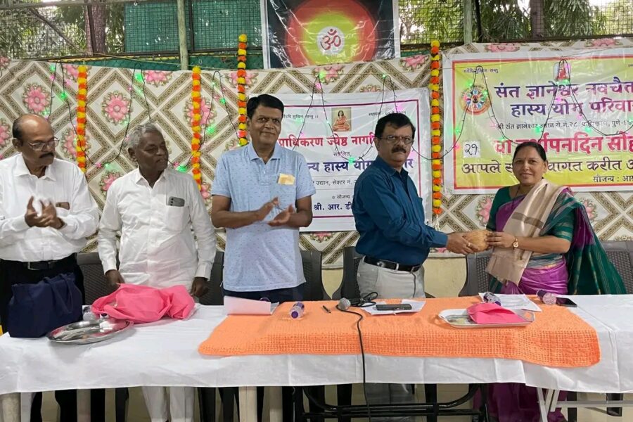 “सकारात्मकतेने आयुष्य सुंदर होते; जेष्ठांनी समाजाचे दीपस्तंभ बनावे…”- राजेंद्र घावटे