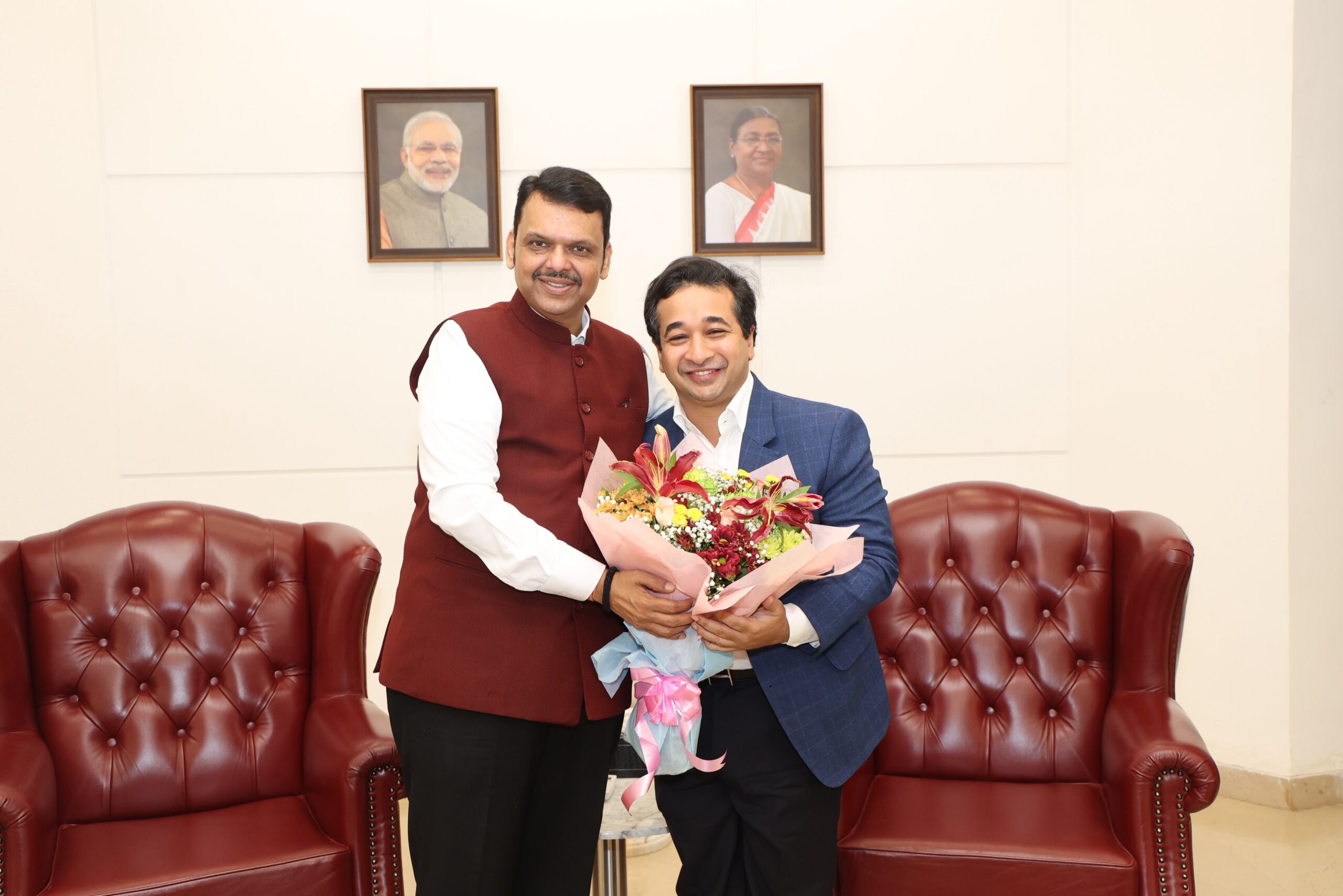 You are currently viewing मुख्यमंत्री देवेंद्र फडणवीस यांनी दिल्या मंत्र नितेश राणे यांना वाढदिवसाच्या शुभेच्छा..!