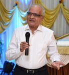 विद्यार्थ्यांना हसविणारा अध्यापक प्रा.एस एस जोशी