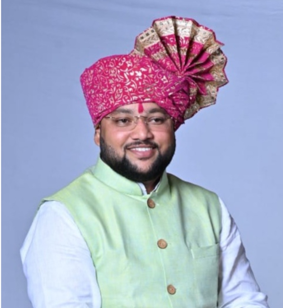 You are currently viewing रयत शिक्षण संस्थेच्या विभागीय समन्वय समितीवर सुनील नारकर यांची निवड