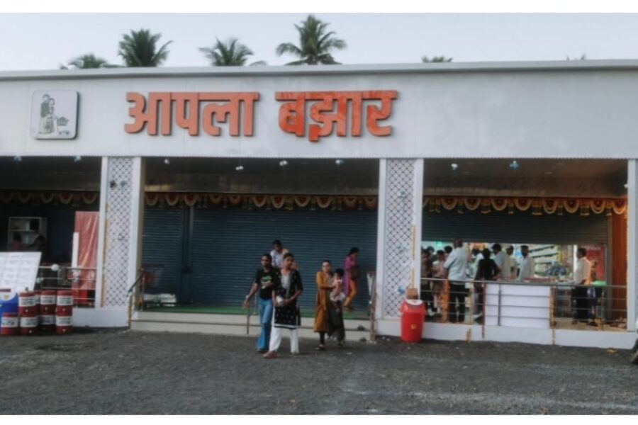 कुडाळातील ‘आपला बाजार’ मॉलवर FSSAIची धडक कारवाई; उद्घाटनानंतर अवघ्या दोन दिवसांत तपासणीचा छापा