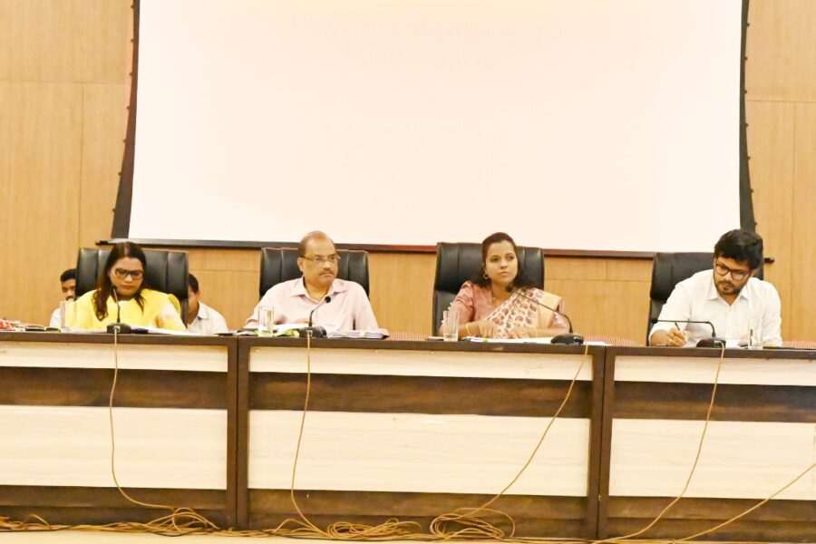 जिल्हा नियोजन समिती बैठकीच्या पूर्वतयारीचा आढावा