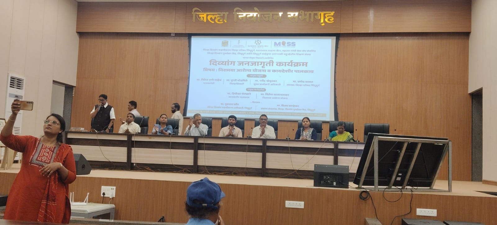 You are currently viewing जिल्हा परिषद सिंधुदुर्गकडून ‘निरामय आरोग्य विमा’ योजनेसाठी ₹५ लाखांची तरतूद – मा. जिल्हा परिषद अध्यक्ष प्रमोद कामत