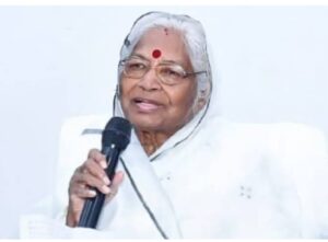 Read more about the article मा. सरन्यायाधीशांची आई : आदर्श मातोश्री प्राचार्य डॉ. कमलताई गवई