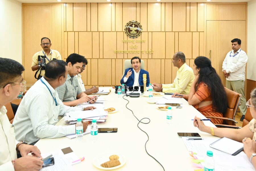 मुख्यमंत्री मत्स्यसंपदा योजनेची प्रभावी अंमलबजावणी करून अधिकाधिक मच्छिमारांपर्यंत लाभ पोहोचवा – मंत्री नितेश राणे यांचे निर्देश