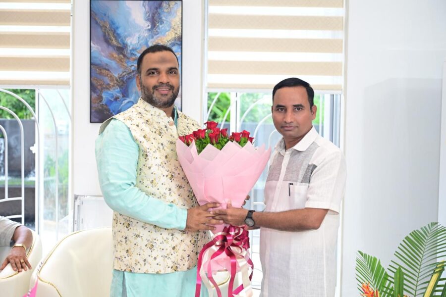 प्रथितयश ठेकेदार मुदस्सर शिरगांवकर यांचा वाढदिवस; संतोष चव्हाण यांनी दिल्या शुभेच्छा